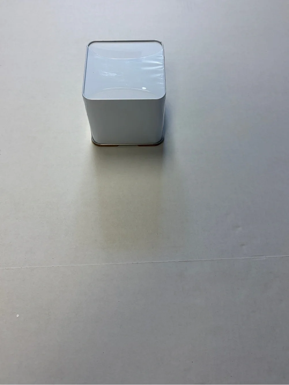 Metal Storage Container White Decorative Organizer Bin with Wood Lid New